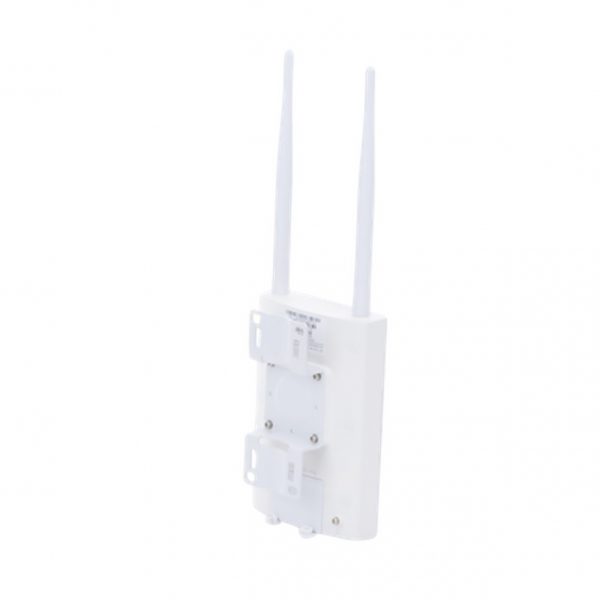 Punto de acceso para exterior Wi-Fi 6 802.11 ax 1.77 Gbps, MU-MIMO 2x2:2 con administración desde la nube gratuita o stand-alone.