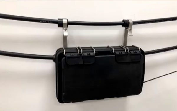 Caja de Distribución de Fibra Óptica para 24 Empalmes, con 16 acopladores SC/APC simplex, Exterior IP65, Color Negro - Imagen 4