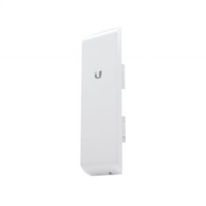 NanoStation airMAX M2 CPE, hasta 150 Mbps, frecuencia 2 GHz (2412-2462 MHz) con antena integrada de 11 dBi