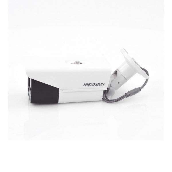 Cámara tipo Bala TURBOHD 4K (8 Megapíxeles) / Lente Mot. 2.7 a 13.5 mm / IR EXIR Inteligente 80 mts / Exterior IP67 / Soporta 12 Vcc & 24 VCA / dWDR - Imagen 3