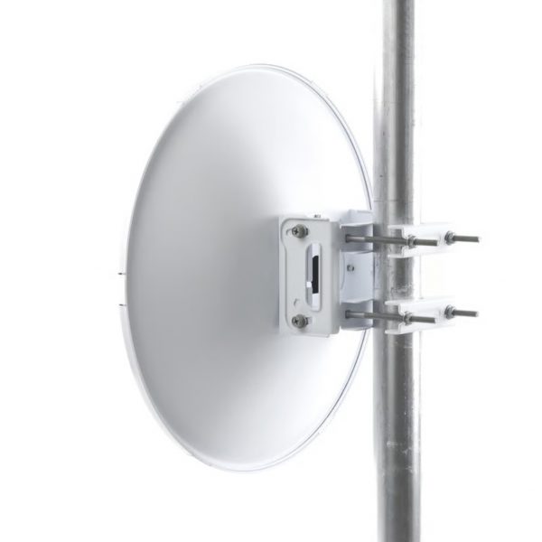 PowerBeam airMAX AC hasta 450 Mbps, frecuencia 5 GHz (5150 - 5875 MHz) con antena tipo plato de 27 dBi, radomo incluido - Imagen 3