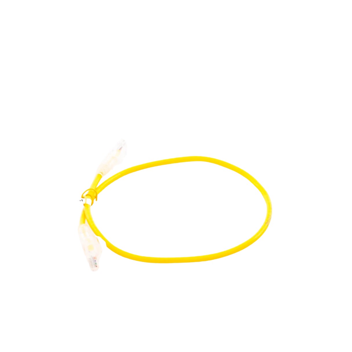 Cable de Parcheo Slim UTP Cat6A - 0.5 Metros (1.64 Pies) Amarillo, Diámetro Reducido (28 AWG) - Imagen 3